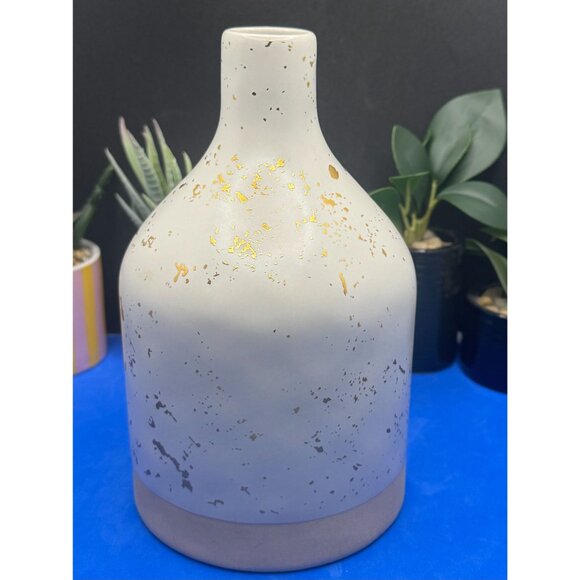Hearth & Hand With Magnolia Stoneware Vase White & Gold Splatter - Picture 9 of 10